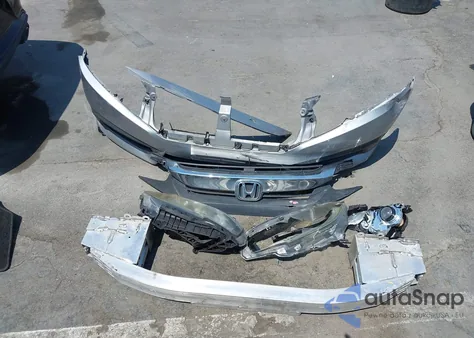 2016 Honda Civic Lx z USA, uszkodzony, nr VIN 2HGFC2F51GH561105